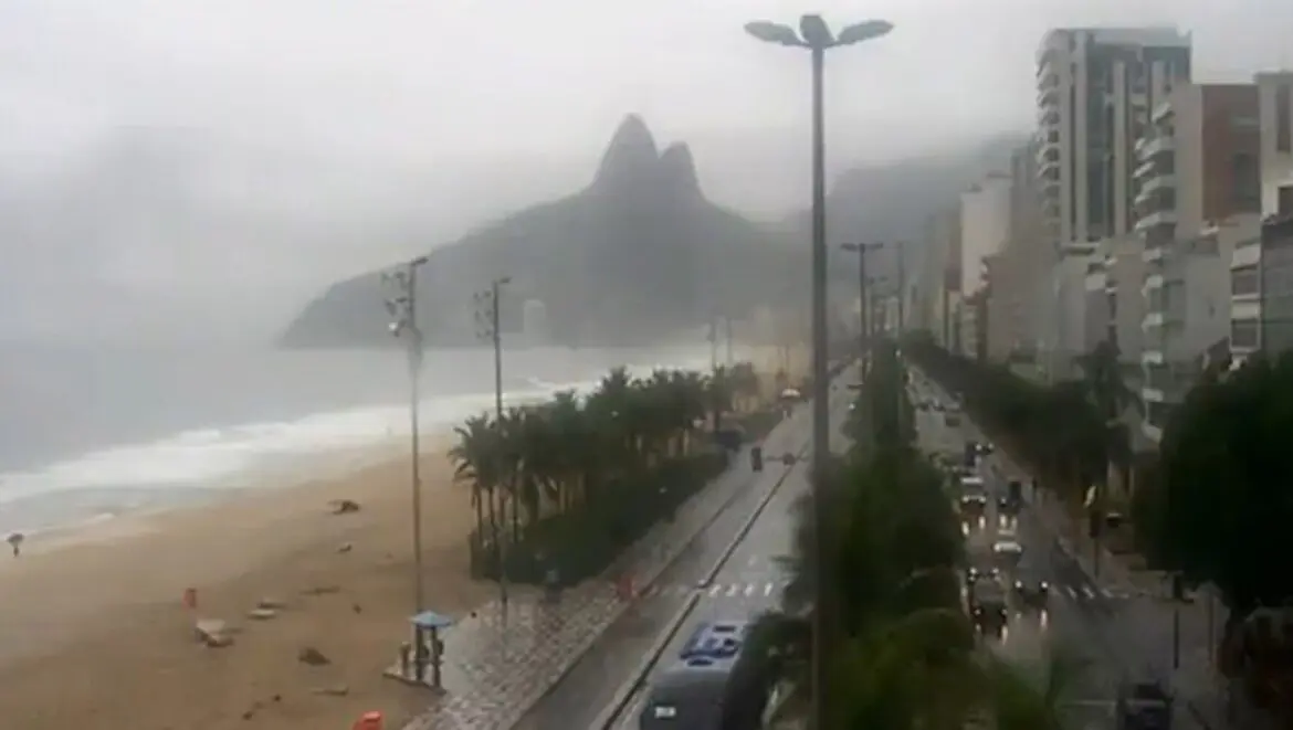 Frente fria derruba temperaturas no Rio e traz sequência de dias chuvosos – Diário do Rio de Janeiro