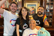 Filho de Maurício de Sousa celebra diversidade com o namorado e família Filho de Maurício de Sousa celebra diversidade com o namorado e família