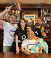 Filho de Maurício de Sousa celebra diversidade com o marido e família Filho de Maurício de Sousa celebra diversidade com o marido e família