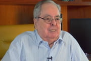 O autor Benedito Ruy Barbosa.