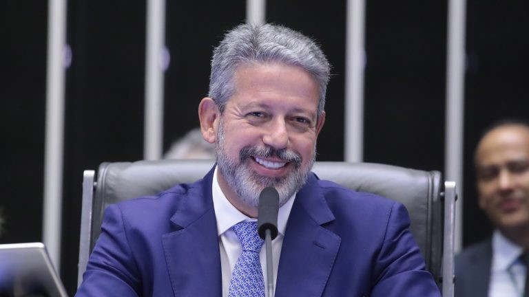 Arthur Lira é o relator do projeto de alteração da tabela do Imposto de Renda | Foto: Bruno Spada/Câmara dos Deputados
