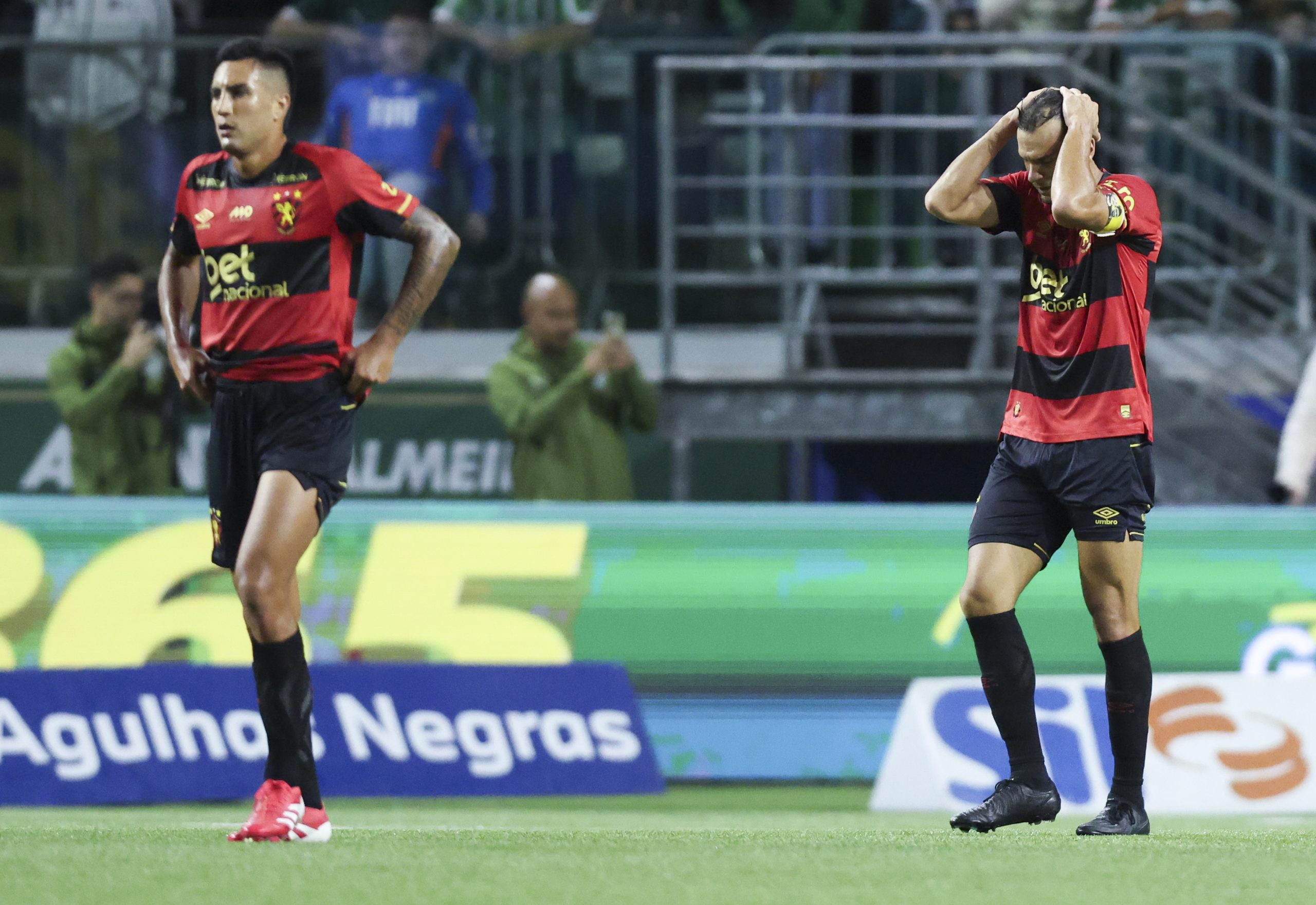 Brasileirão: quais são as chances de rebaixamento de Vasco, Santos, Inter, Corinthians, Grêmio e outros times?