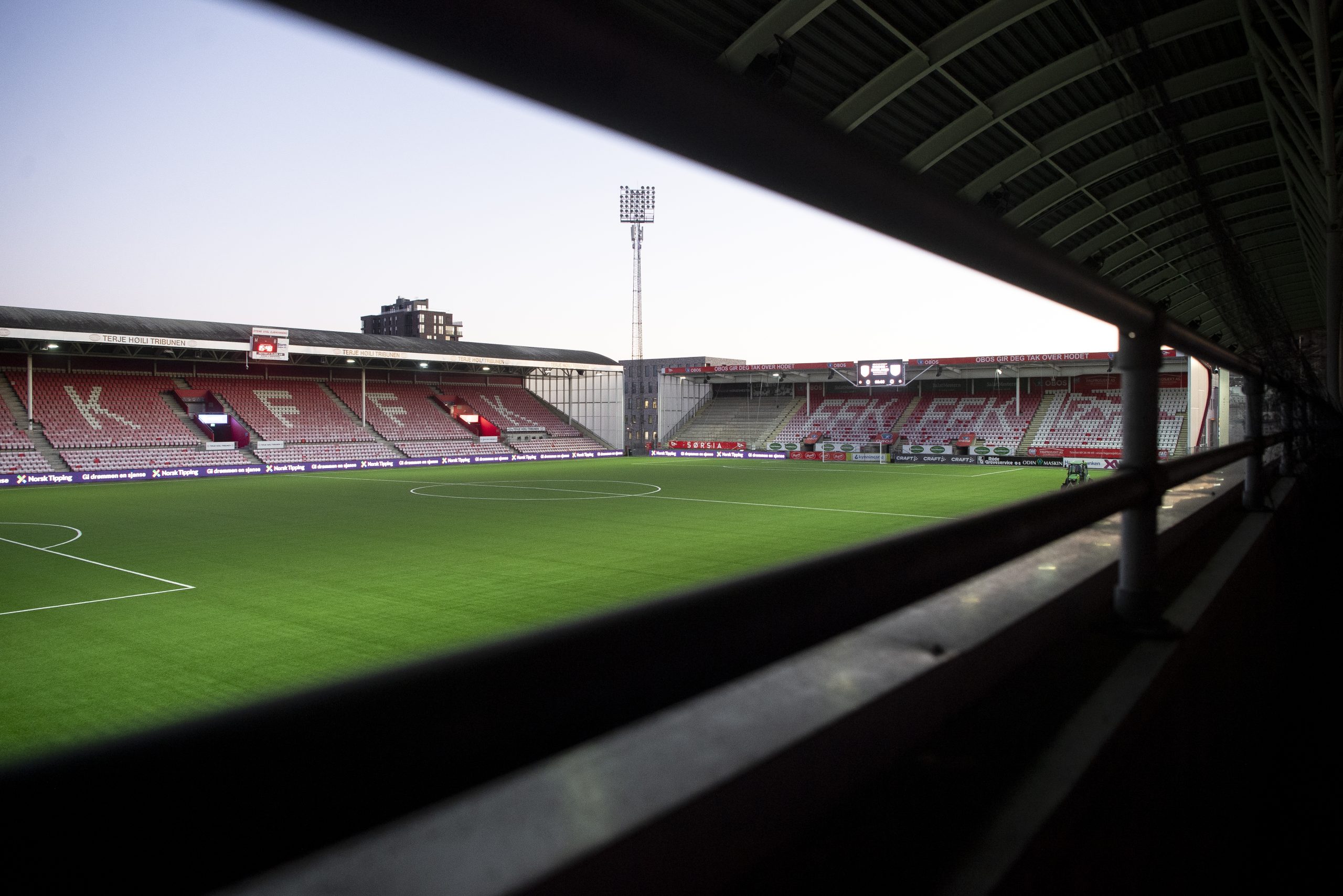 Fredrikstad FK x Crystal Palace: onde assistir, horário e escalações