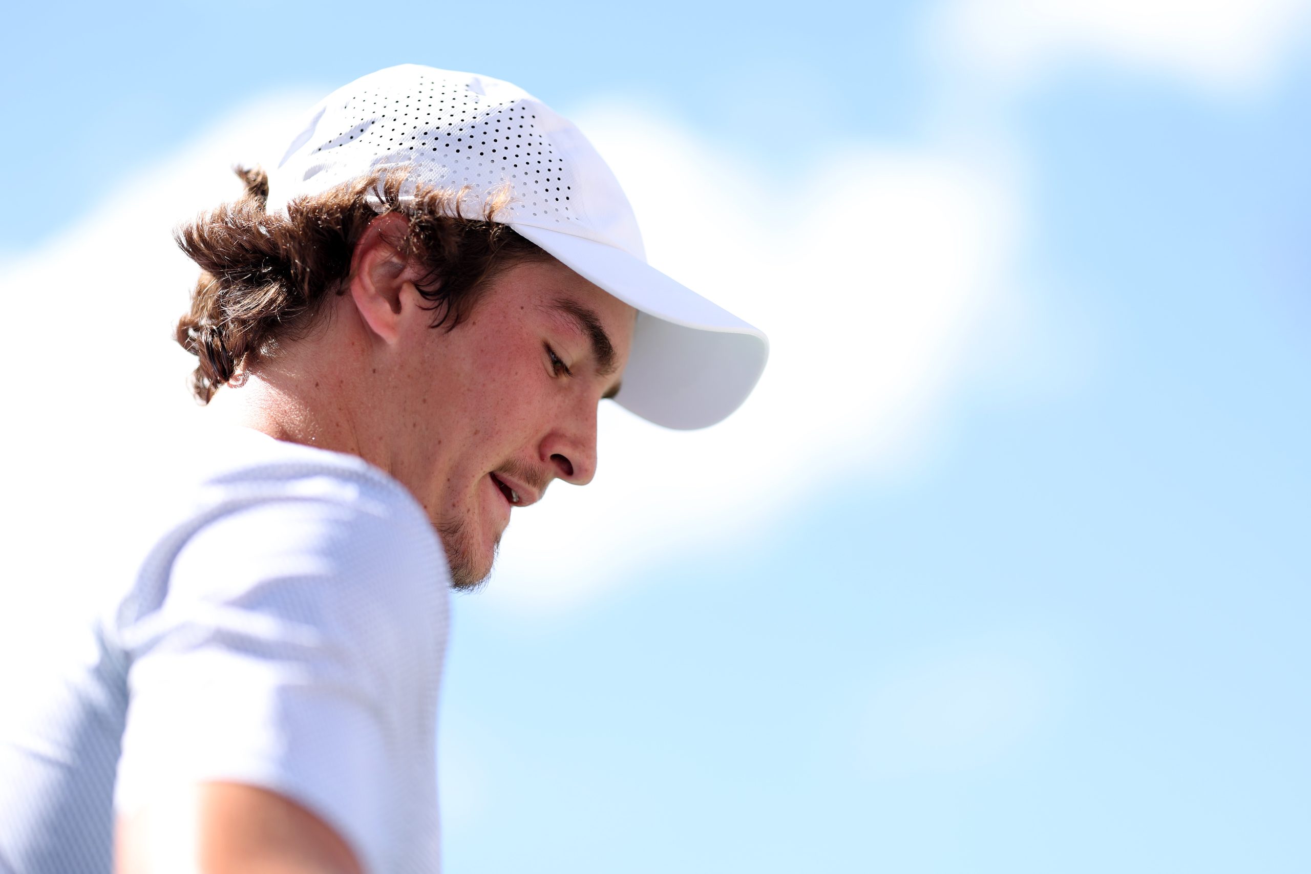 João Fonseca começa bem, mas cai de rendimento e perde para top 22 no US Open