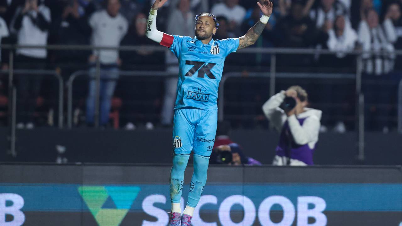 Neymar quebra jejum de quase três anos em vitória do Santos