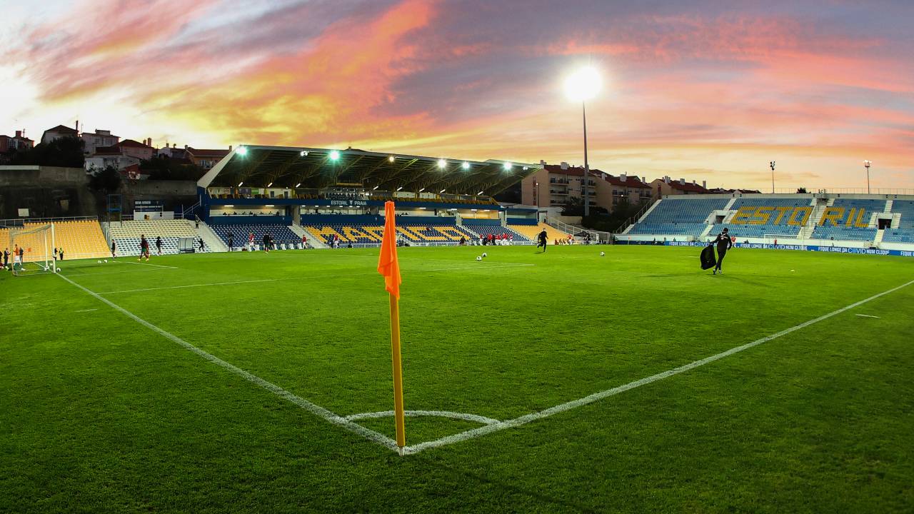 Estoril x Santa Clara: onde assistir, horário e escalações