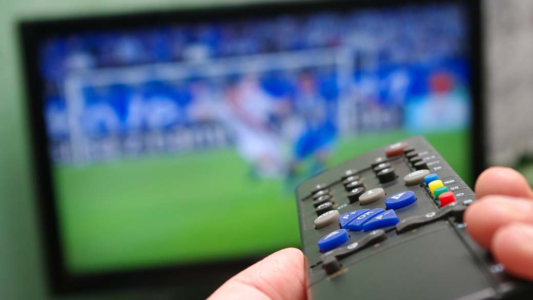 Jogos de hoje, terça, 2 de setembro: onde assistir futebol ao vivo e horários